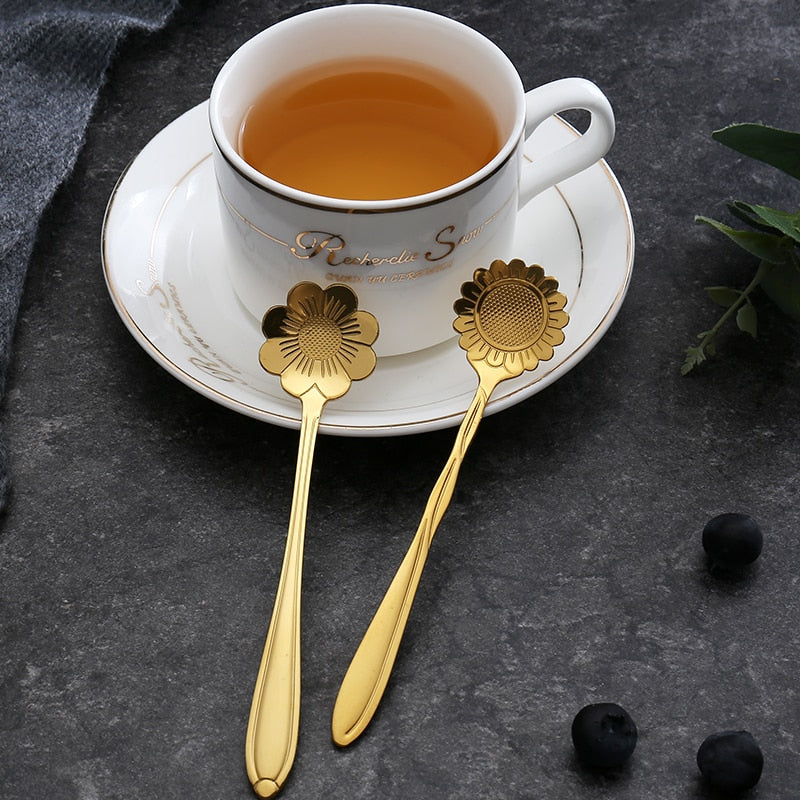 8Pcs Flower Spoon Set Small Teaspoon  Coffee Spoon Cute Ice Cream Dessert Spoon Silver Gold Stainless Steel Spoon For Coffee Tea