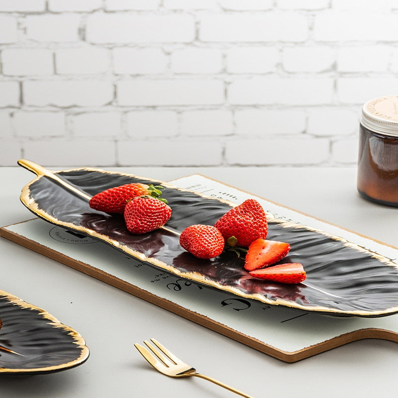 White Banana Leaf Shape Ceramic Plate Gold Porcelain Dessert Jewelry Plates Dish Dinnerware Sushi Tableware Feather Storage Tray